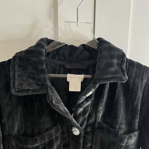Softies Button Down Embossed Shacket Plush Shirt Jacket size S Black NWT - Picture 3 of 10